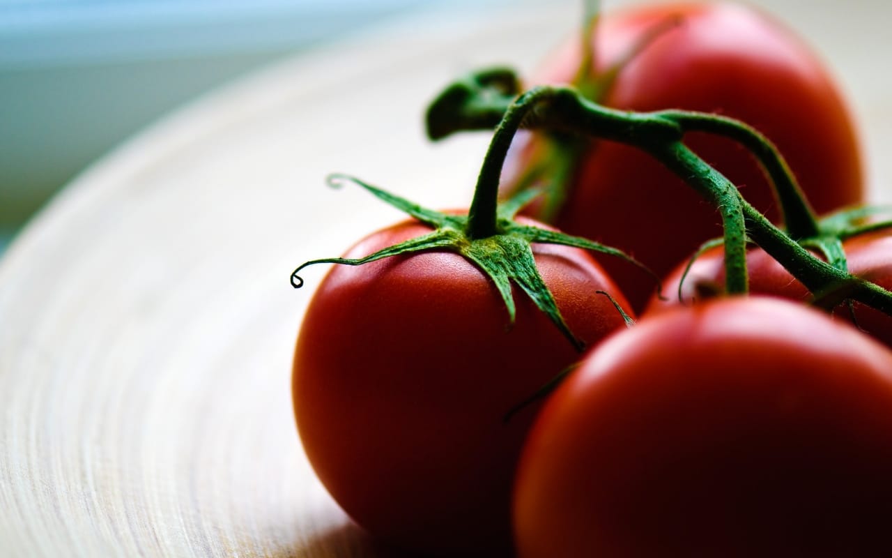 KADAL 140 : Perebutan Keluarga Buah dan Sayur Terhadap Tomat