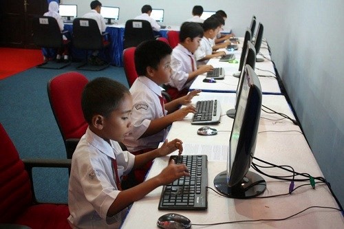 Peran Guru Terhadap Perkembangan Teknologi Informasi pada Sekolah Dasar