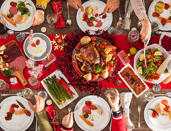 Rayakan Natal bersama Keluarga dengan 6 Makanan Khas Natal