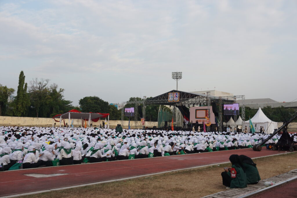 KESERUAN WELCOMING PARTY PKKMB UNJ 2024 DIHADIRI FEEL KOPLO